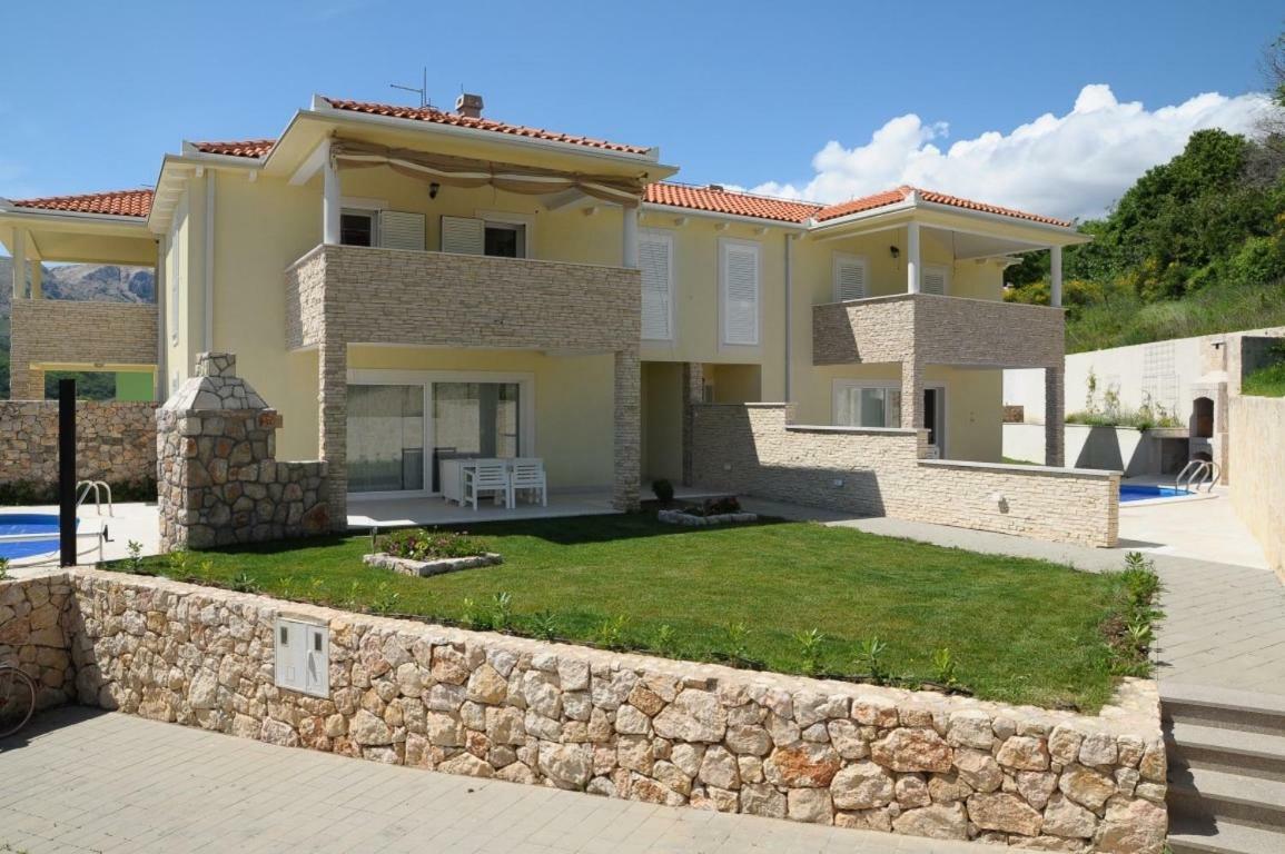 House Sunny Rock Baska Villa Exteriör bild